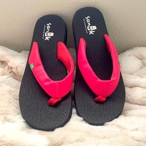 Pink Sanuk “Yoga mat” Flip flops